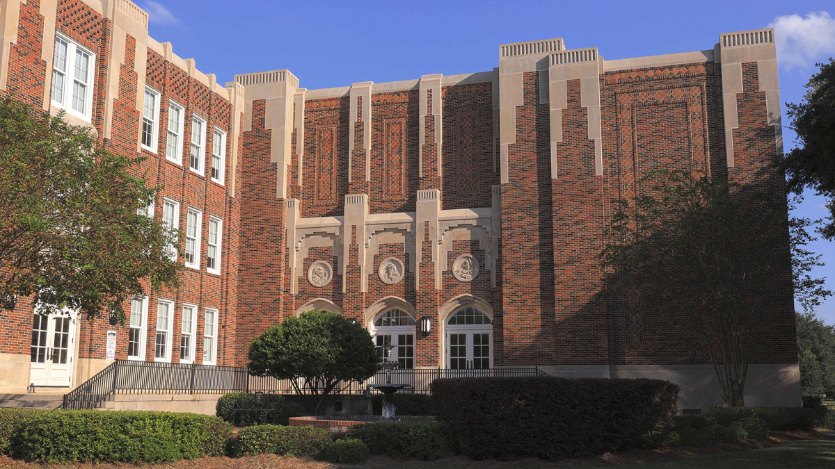 Neville High School | Monroe, LA - Architecture Associates